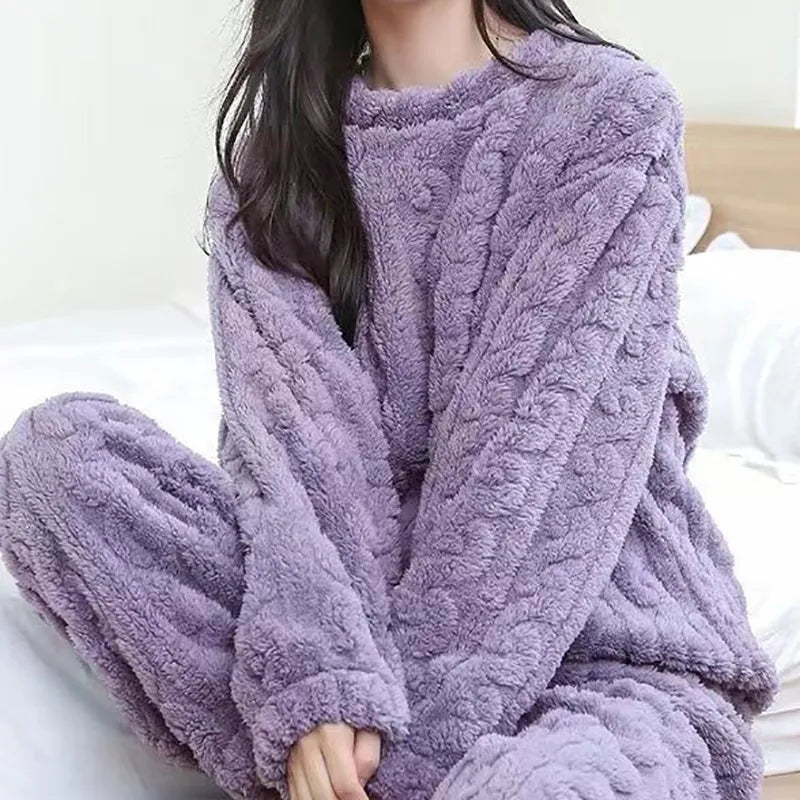 Molly™ | Din Ultimata Pyjamas för Höst- och Vinterkvällar!